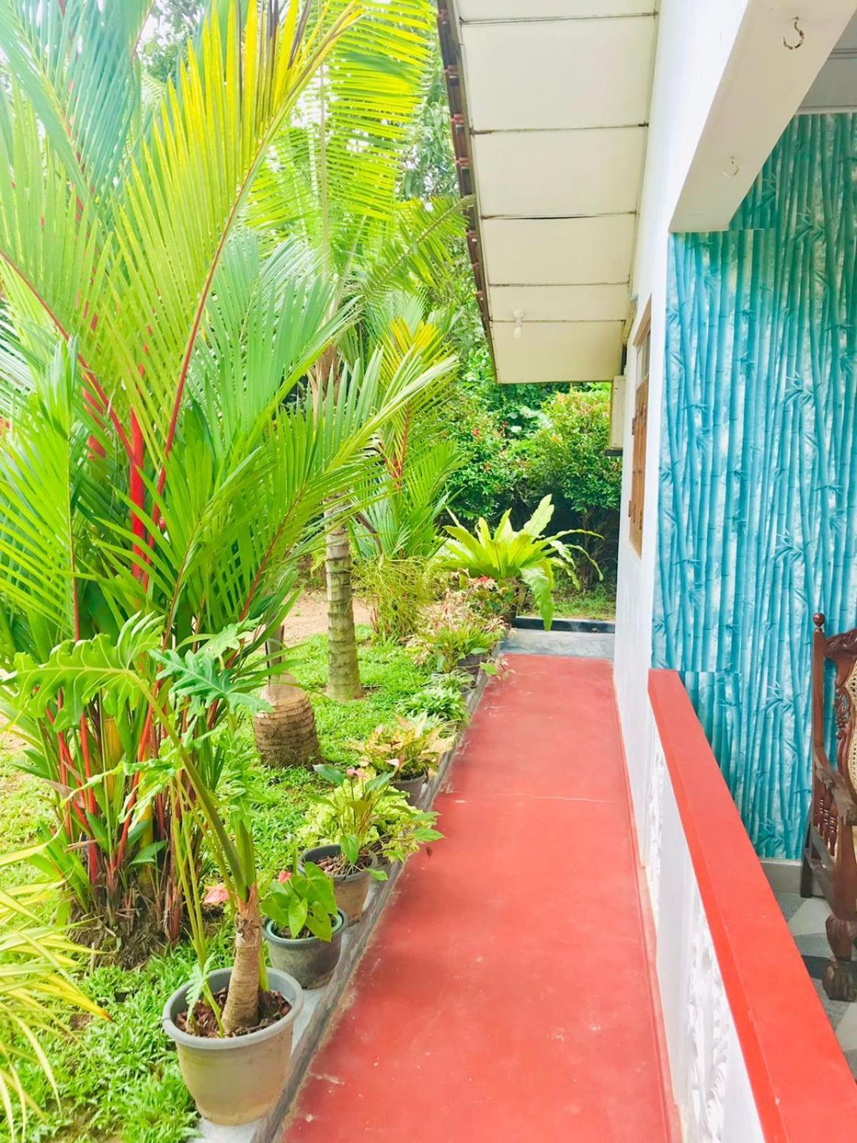 Family Villa Mirissa Exterior foto